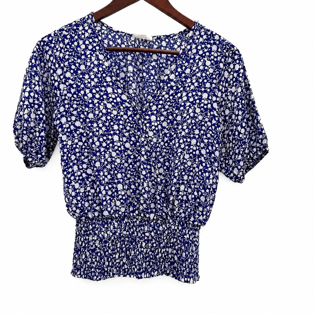 Top Boho Cottage Core Floral Size XS V Neckline Short Sleeve Sheer Sienna Sky‎